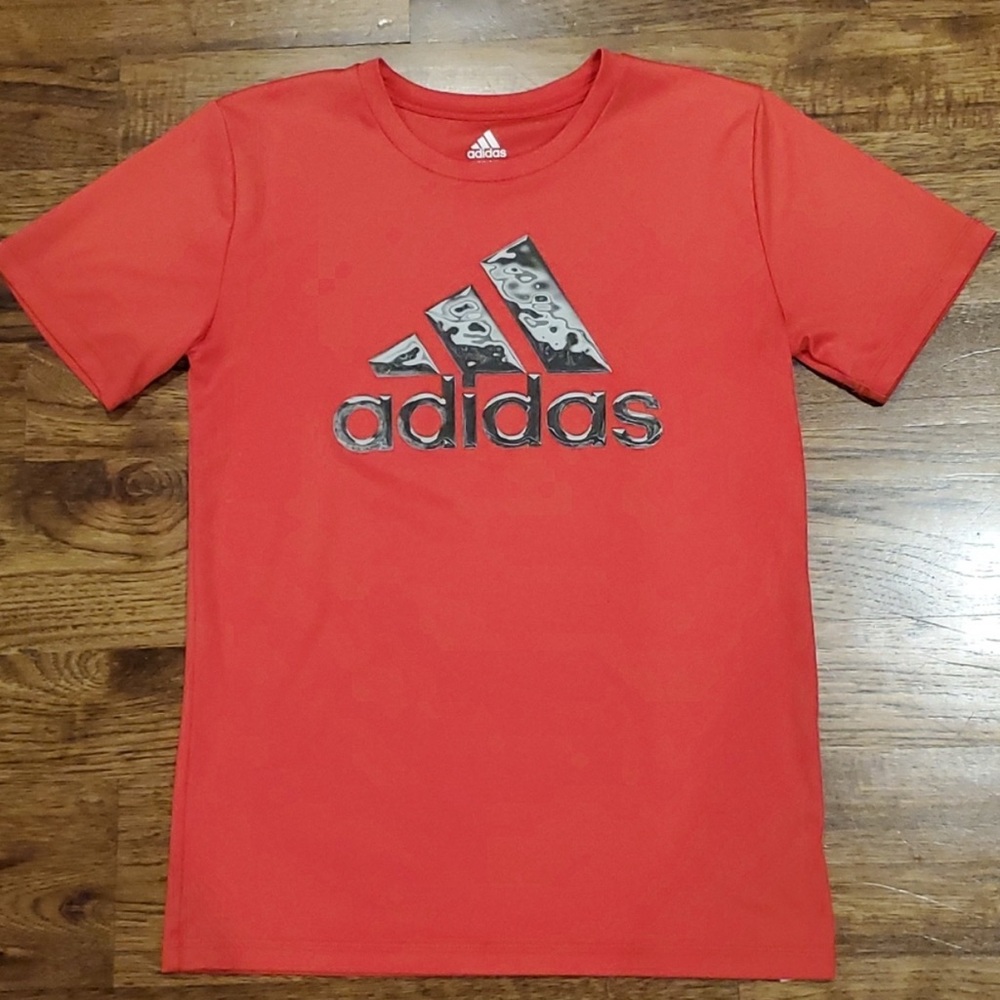 Boys Adidas orange athletic shirt sleeve shirt size M(10/12)